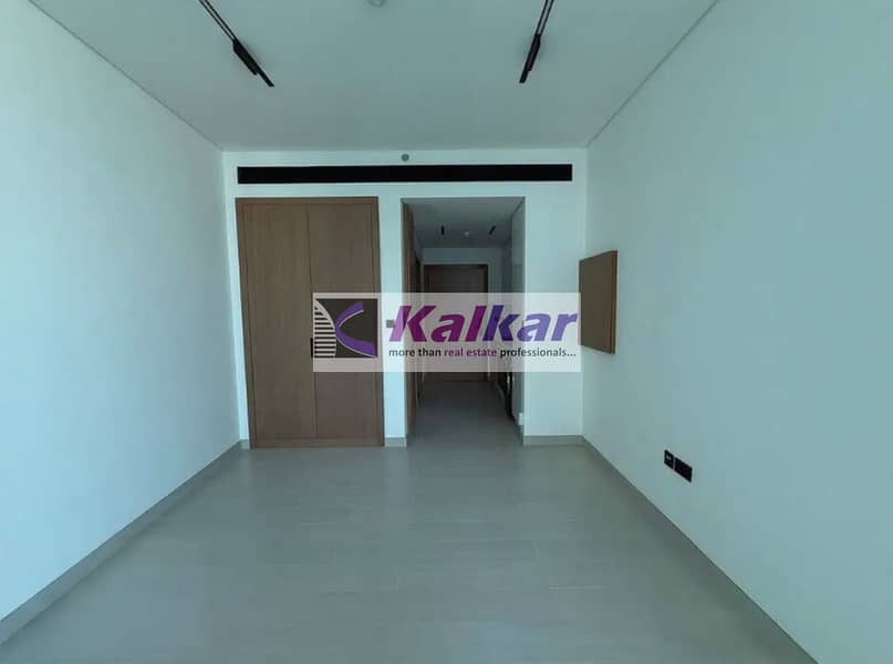 Brand New-Studio with balcony & kitchen appliances