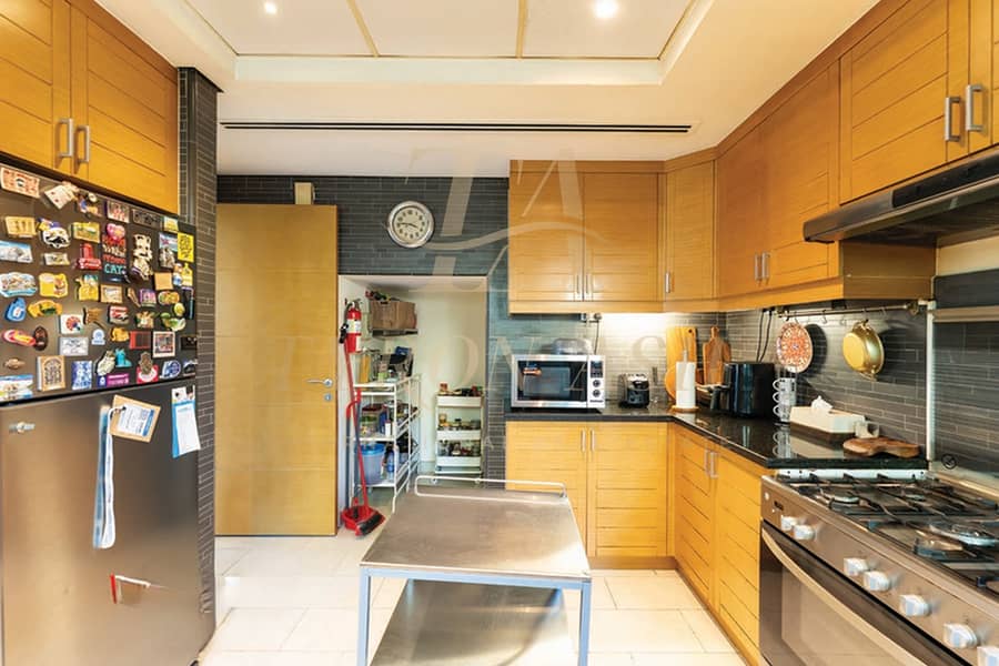 Close To Park | Renovation Project | Unfurnished - Image 13