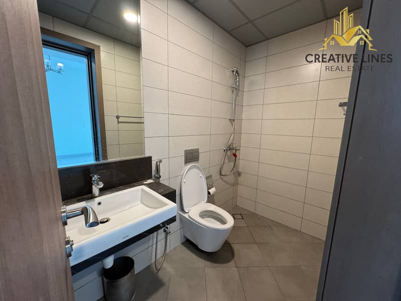 CHILLER FREE // 1 BEDROOM// HUGE SIZE// OPEN KITCHEN// READY TO MOVE - Image 7