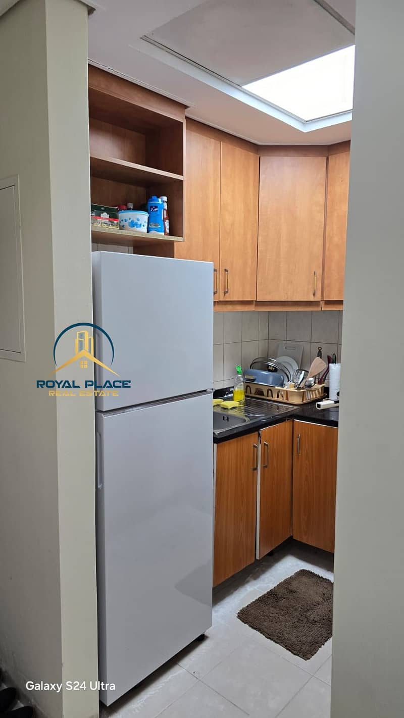 SPACIOUS | NEAR TO METRO | PRICE NEGOTIABLE