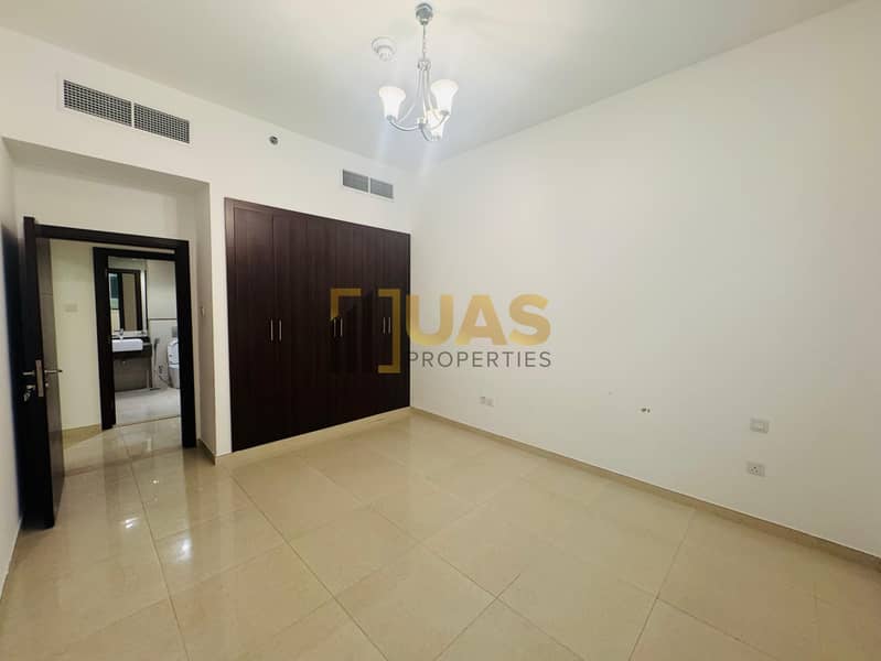 Luxury 2BHk | Ready To Move | Huge Laundry Room - Image 12