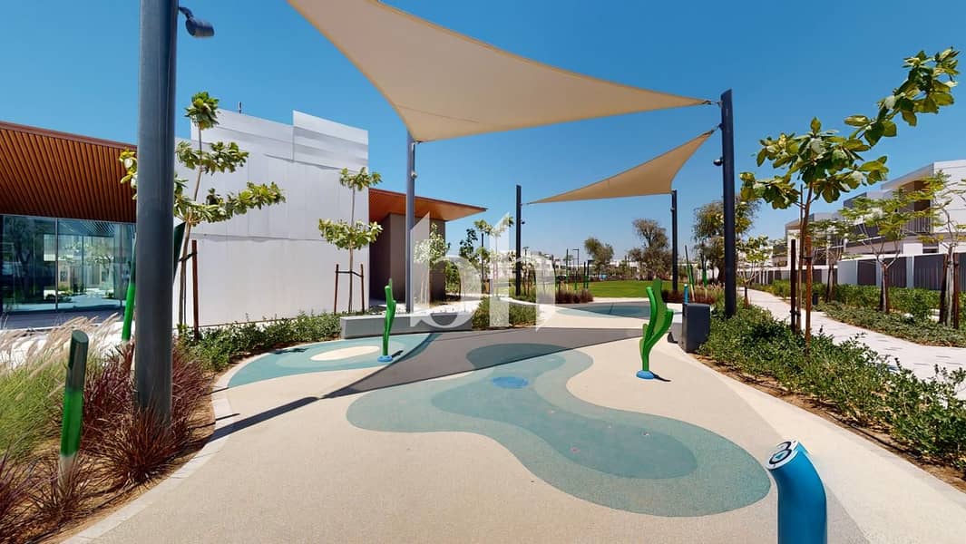 Move-in ready | Prime Location | Landscaped - Image 13