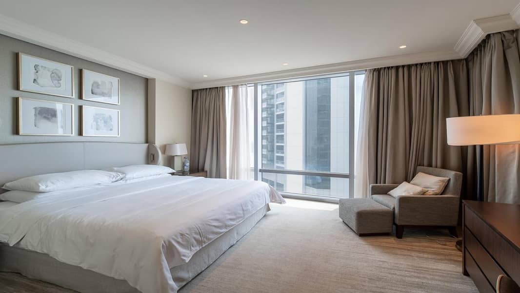 Luxury 2BR | Full Burj Khalifa & Fountain View | Fontaine Views