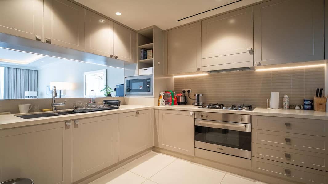 Luxury 2BR | Full Burj Khalifa & Fountain View | Fontaine Views - Image 9