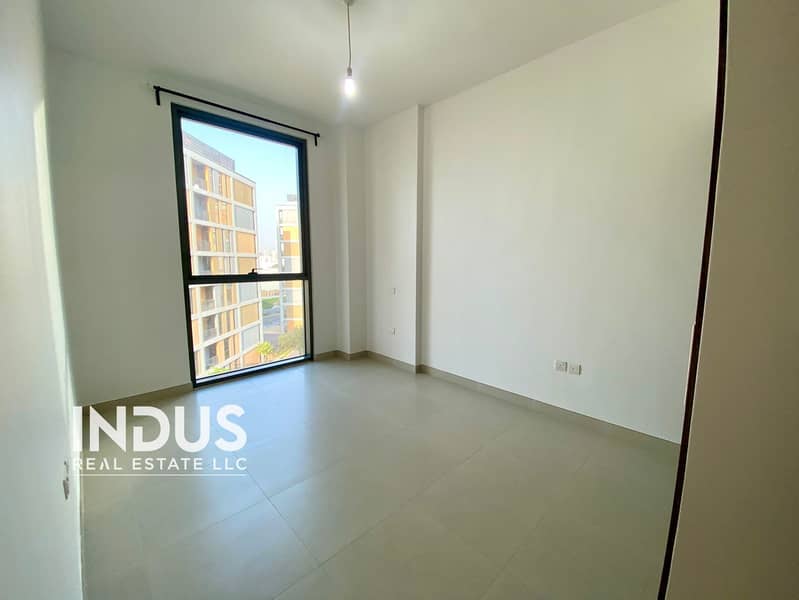 Vacant | Park Facing | 2 Bed + Maid - Image 9