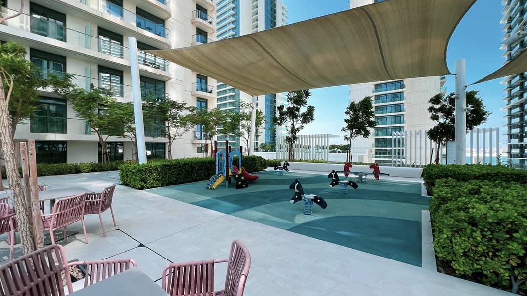 PALM AND MARINA VIEW | MONTHLY RENTAL | SUNRISE BAY - Image 12