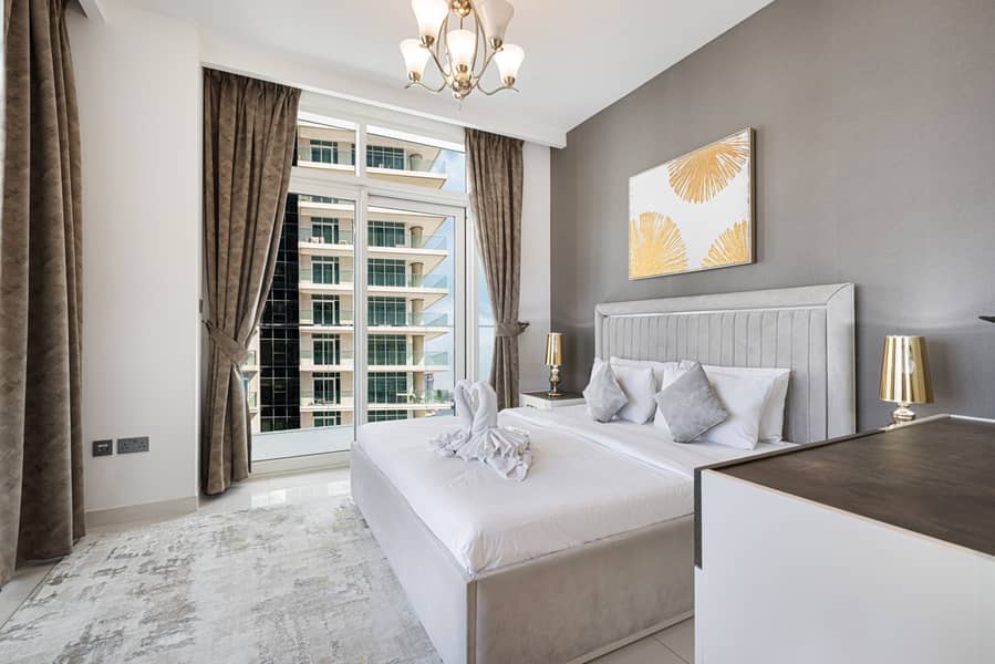 PALM AND MARINA VIEW | MONTHLY RENTAL | SUNRISE BAY - Image 18