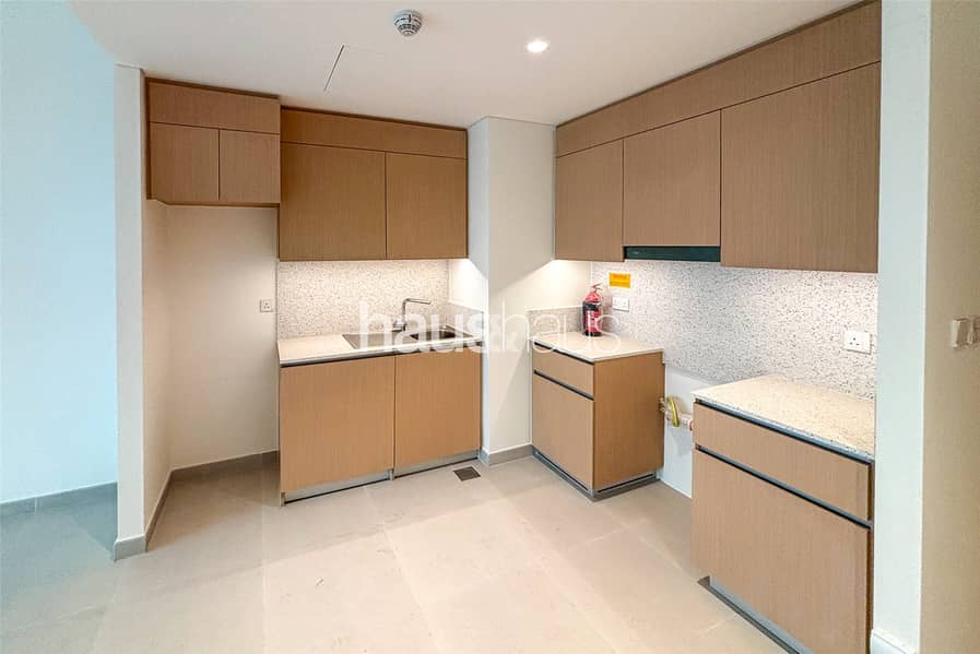 Vacant | Brand New | Private Beach Access