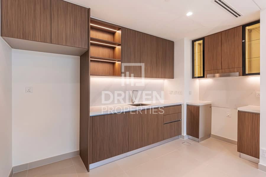 Brand New Unit | Pool View | Prime Location - Image 9