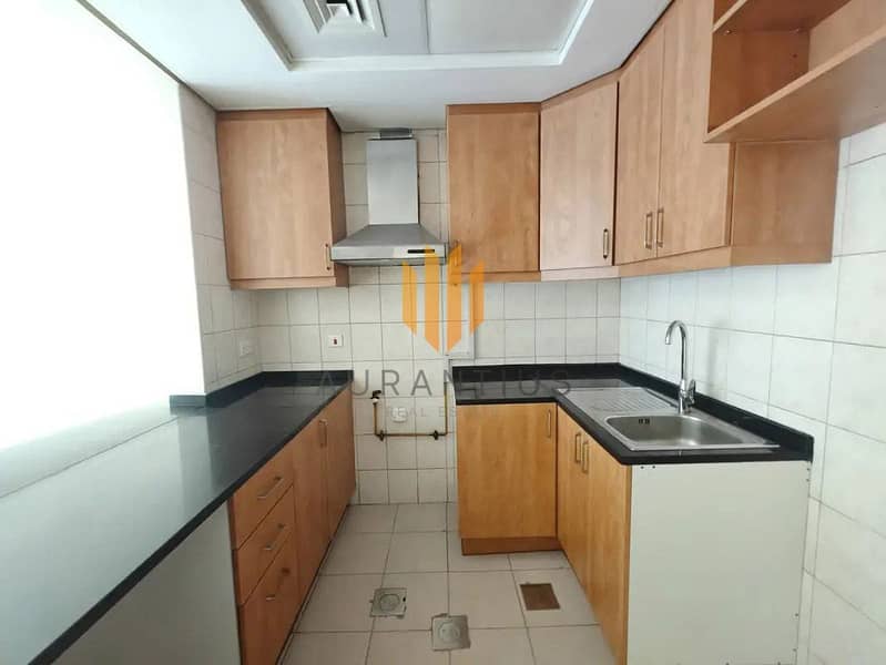 Spacious|Community and Garden View|Near Metro - Image 7