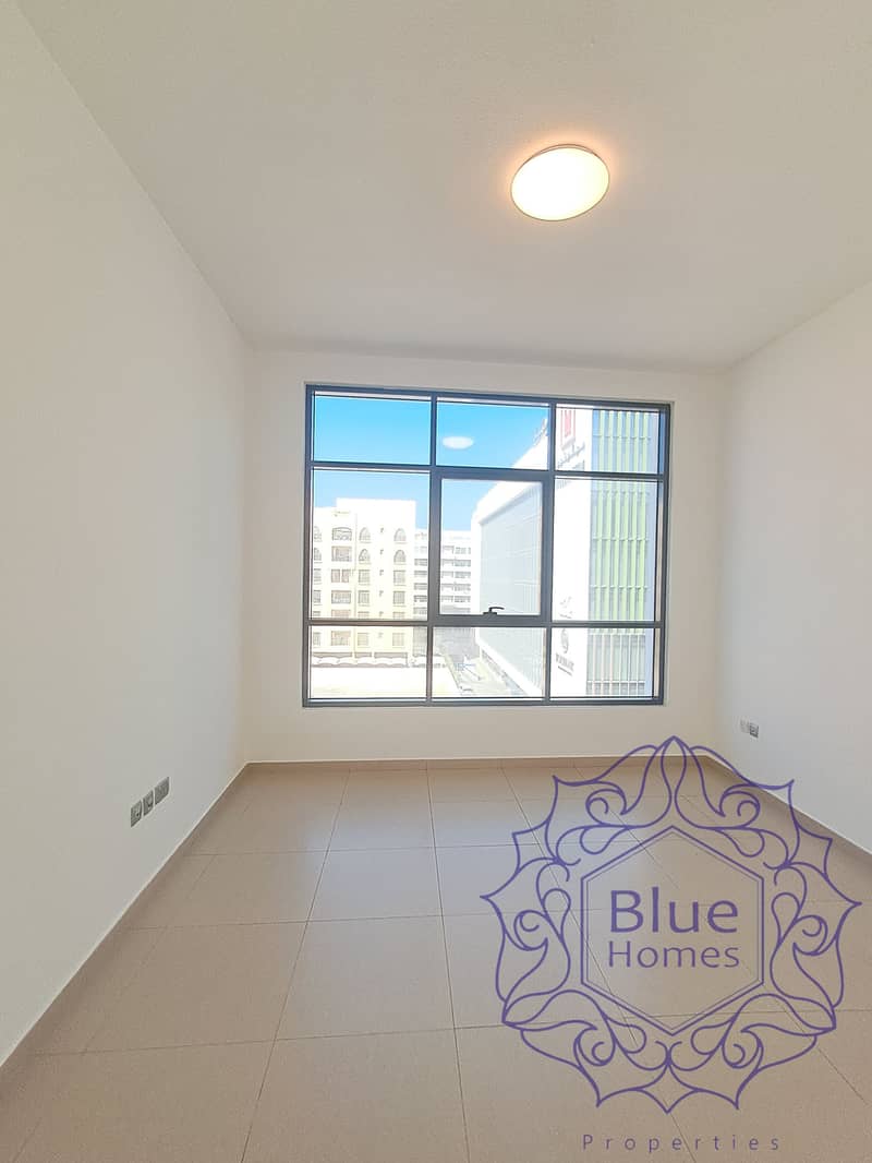 Spacious Luxury 3bhk apartment | Maid room | Store room