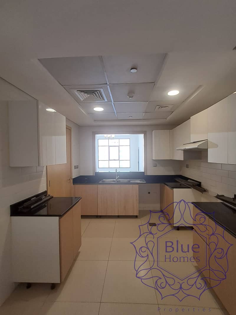 Spacious Luxury 3bhk apartment | Maid room | Store room - Image 9