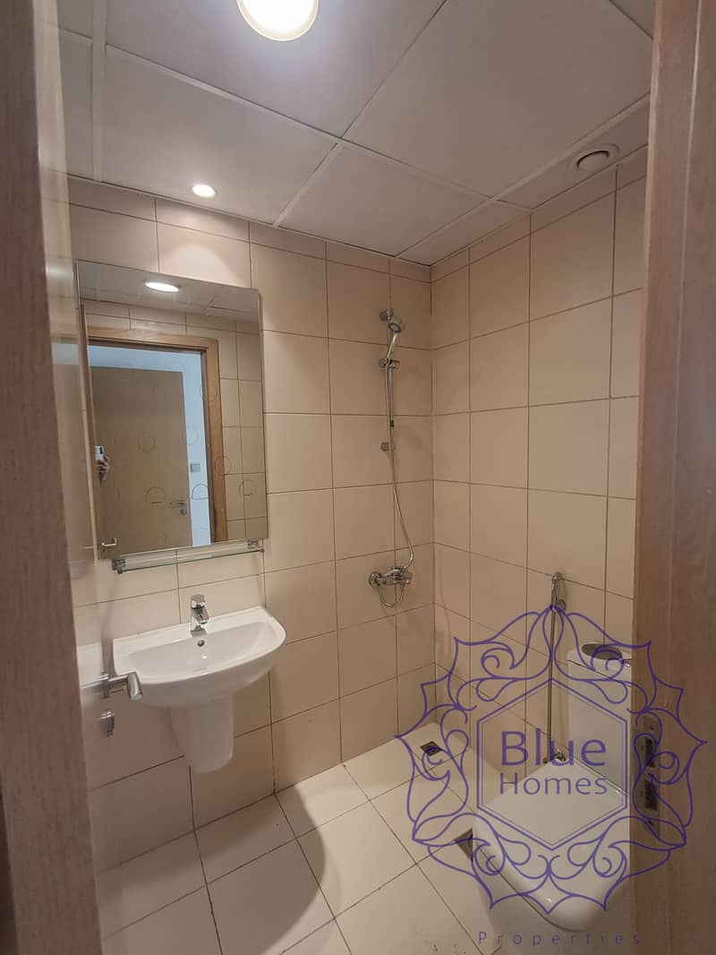 Spacious Luxury 3bhk apartment | Maid room | Store room - Image 12