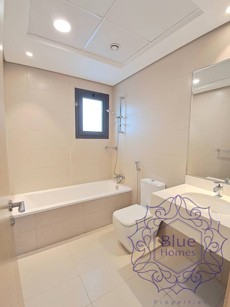 Spacious Luxury 3bhk apartment | Maid room | Store room - Image 7