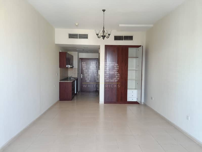 Spacious | With Balcony | Vacant on Transfer