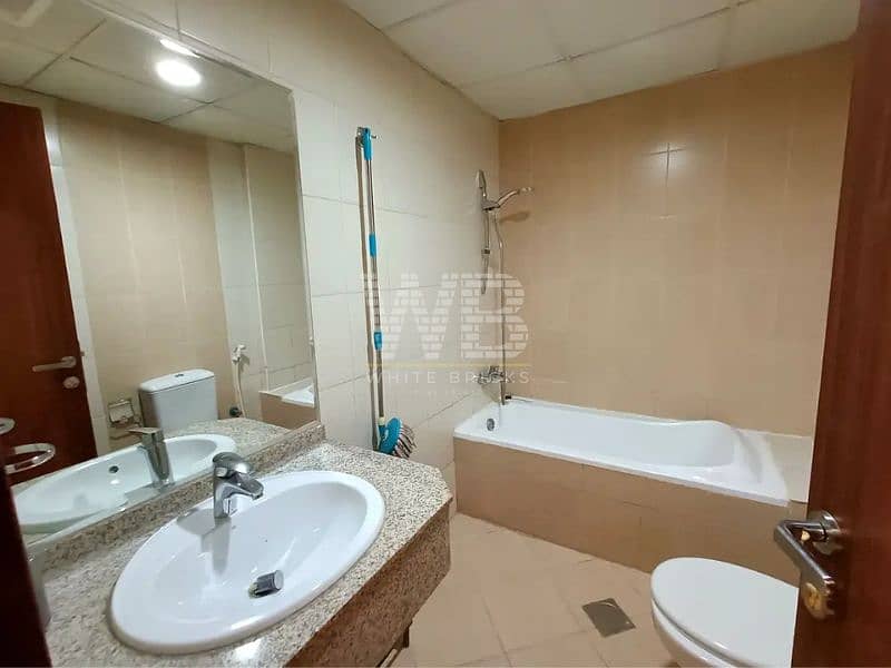 Spacious | With Balcony | Vacant on Transfer