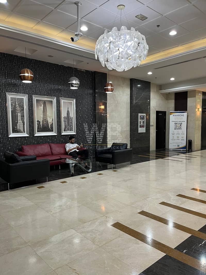 Spacious | With Balcony | Vacant on Transfer - Image 7