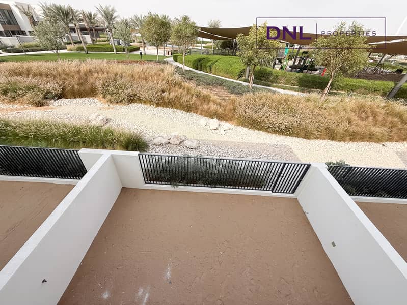 ON AMENITIES | SINGLE ROW | VASTU COMPLIANT