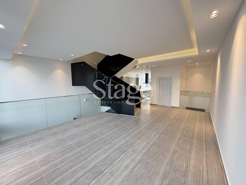 Single Row Unit | Lagoon View | Luxury 4 BR Villa - Image 9