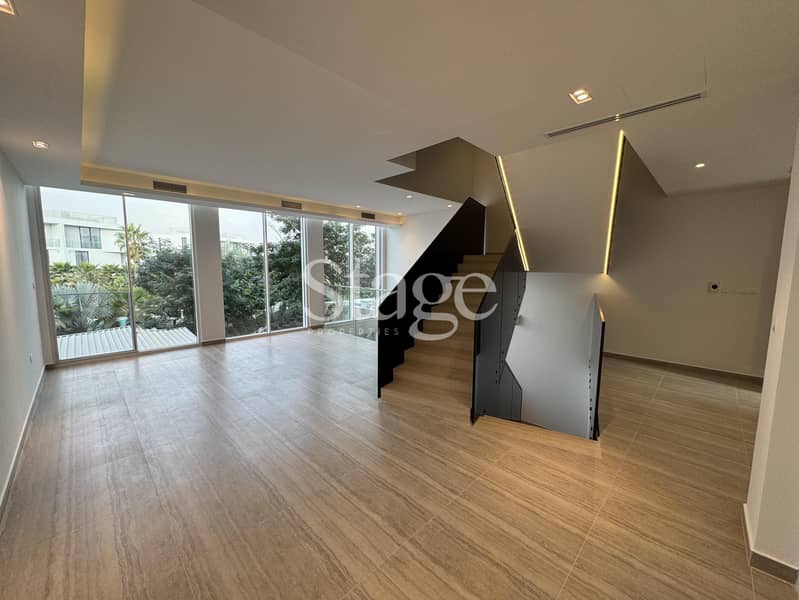 Single Row Unit | Lagoon View | Luxury 4 BR Villa - Image 12