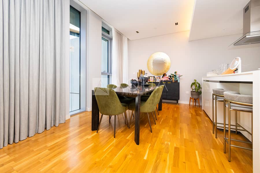 EXCLUSIVE l 2 Beds l Italian Furniture