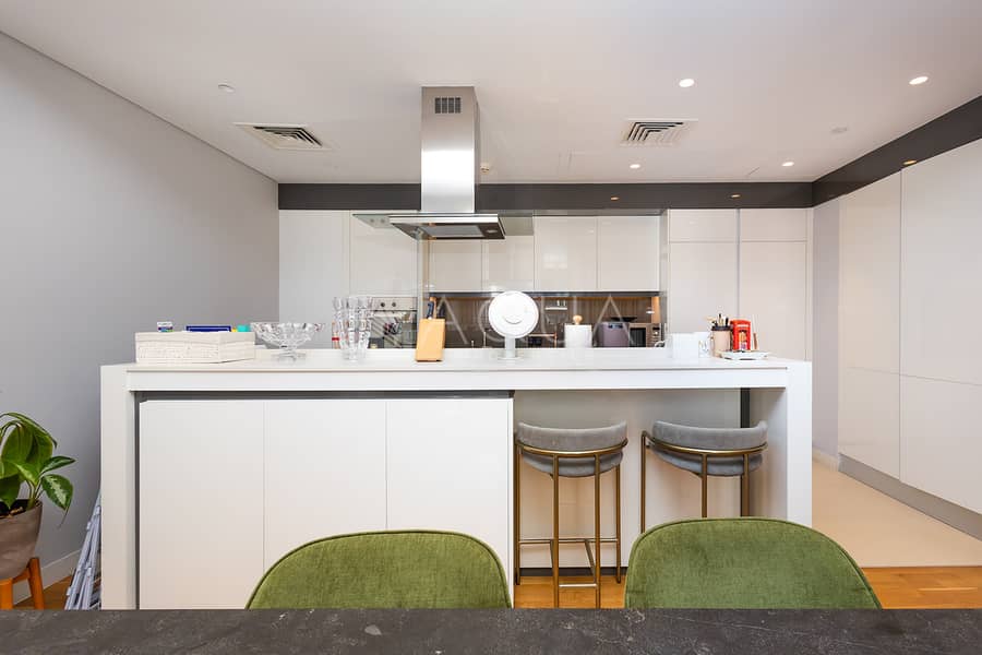 EXCLUSIVE l 2 Beds l Italian Furniture - Image 18