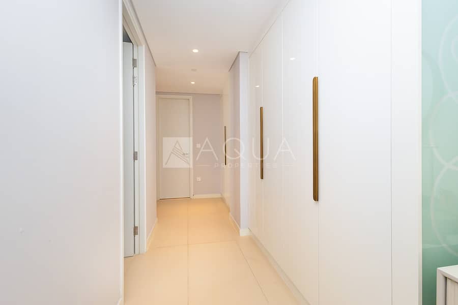 EXCLUSIVE l 2 Beds l Italian Furniture - Image 21