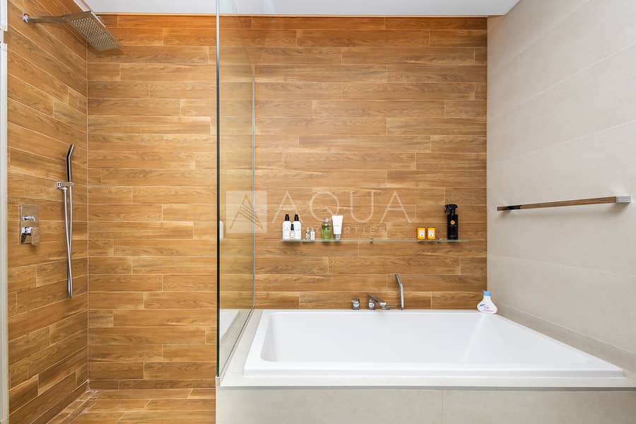 EXCLUSIVE l 2 Beds l Italian Furniture - Image 23