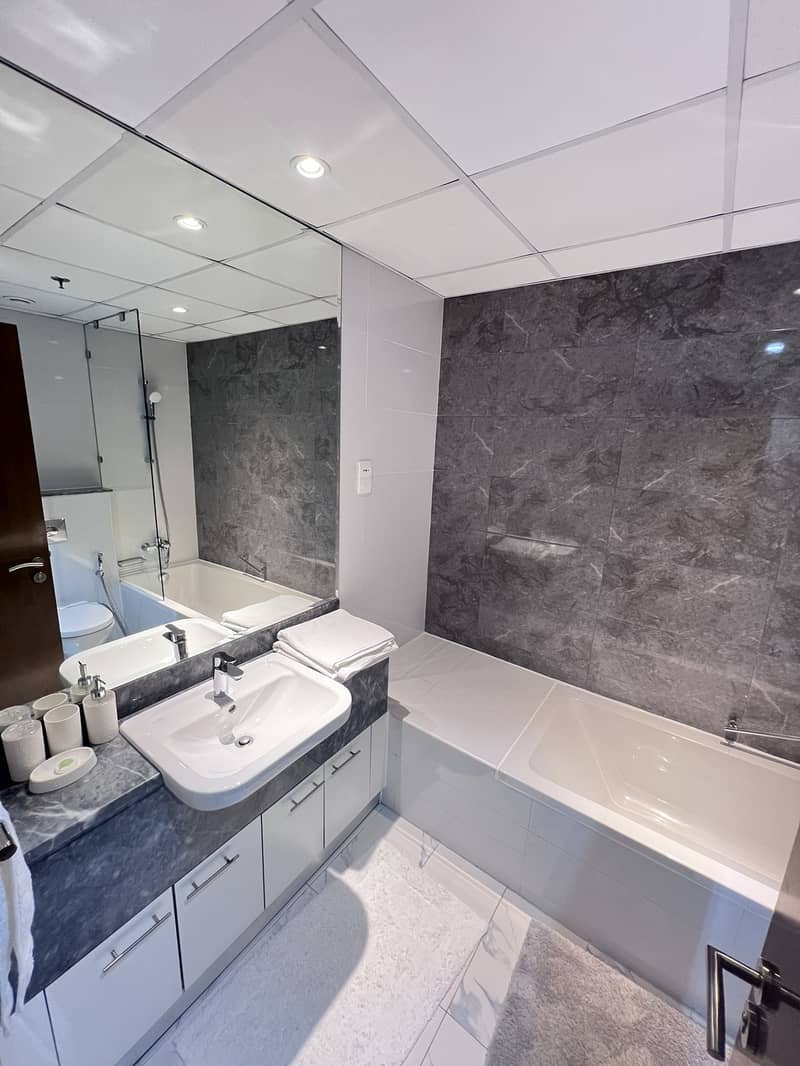 Fully Furnished 2 Bed | Pool View | Meera Tower - Image 29