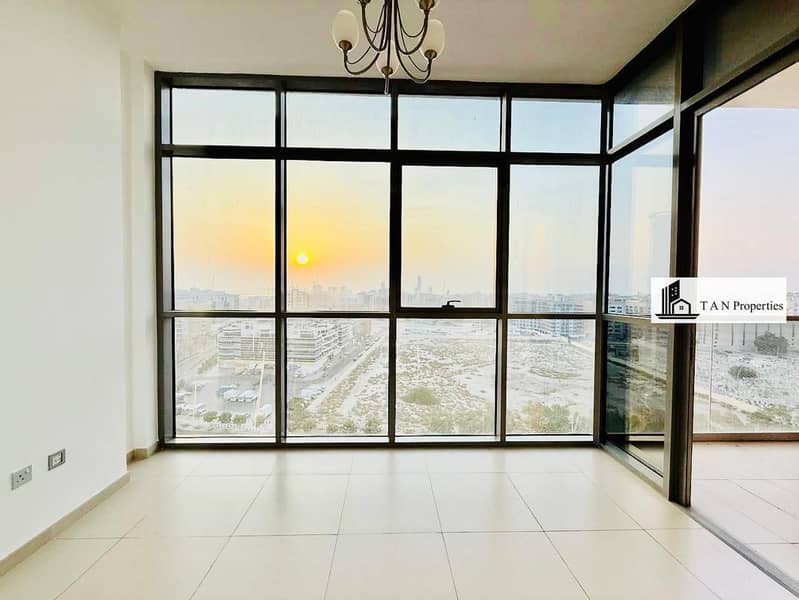 Spacious 2BR Apartment with Modern Amenities - Image 10