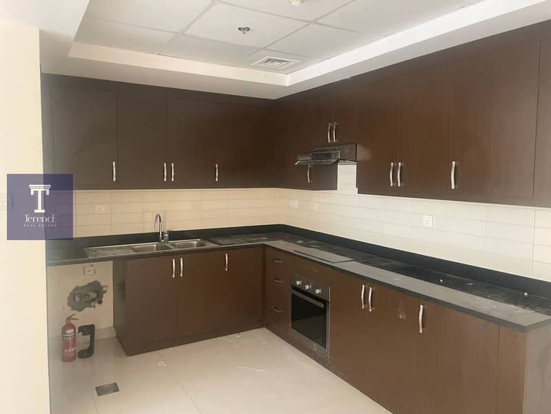 Massive One bedroom | ready to move in | Vacant