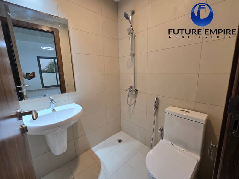 Exactive Bachelor And Staff ! Brand New Building