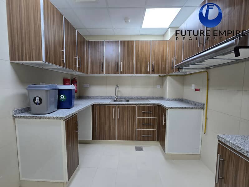 Exactive Bachelor And Staff ! Brand New Building