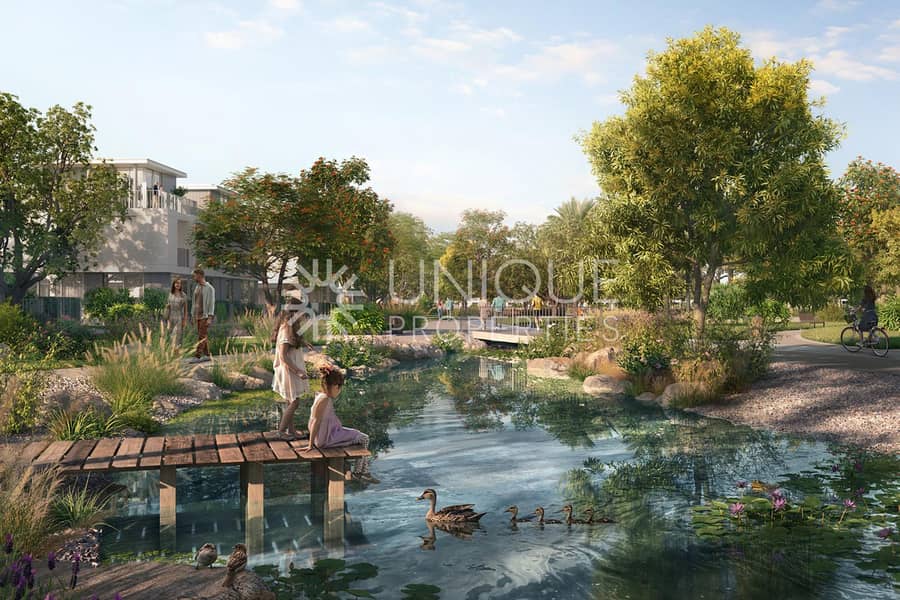 Park and Lagoon Facing | Premium Location - Image 13