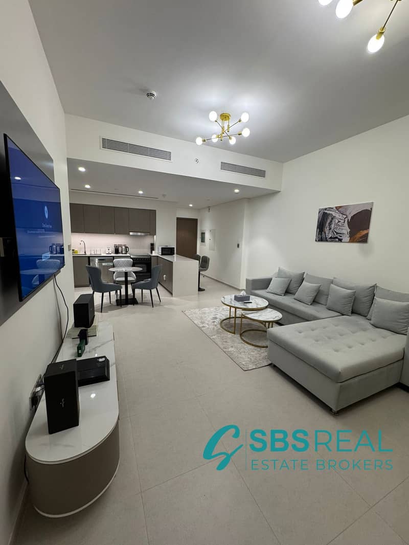 Spacious | Skyscrapers View | Ready to Move In