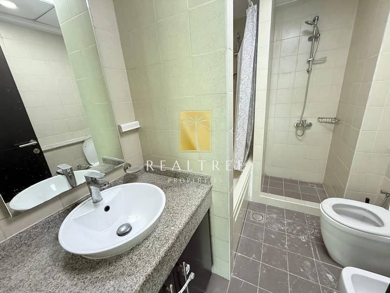 MOVE-IN READY | HIGH FLOOR | PRIME LOCATION - Image 12