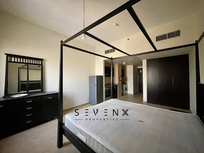 Chiller Free | Semi Furnished | Prime Location