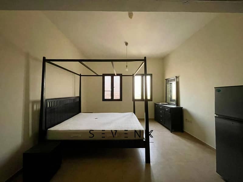 Chiller Free | Semi Furnished | Prime Location - Image 7