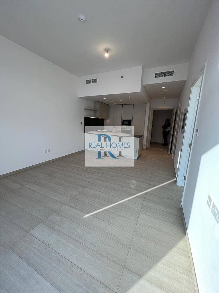 Quality Living | Modern Layout | Bright Interiors