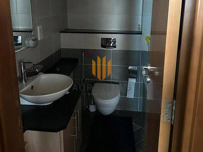 3 BR Furnished | High Floor | Sea view - Image 9