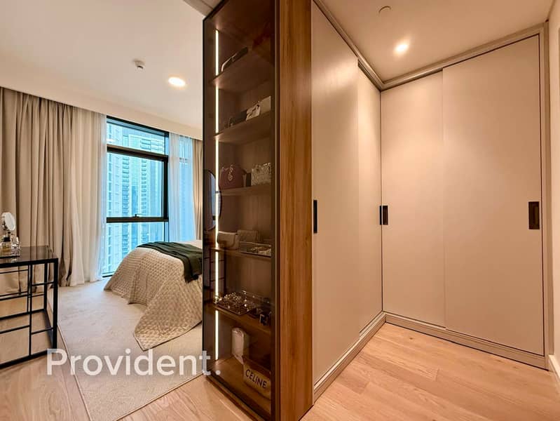 Corner Unit | Burj Skylines View | Biggest Layout