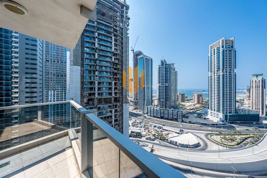 Luxury Renovated |1-BR + Guest Bath |Marina Tower - Image 12