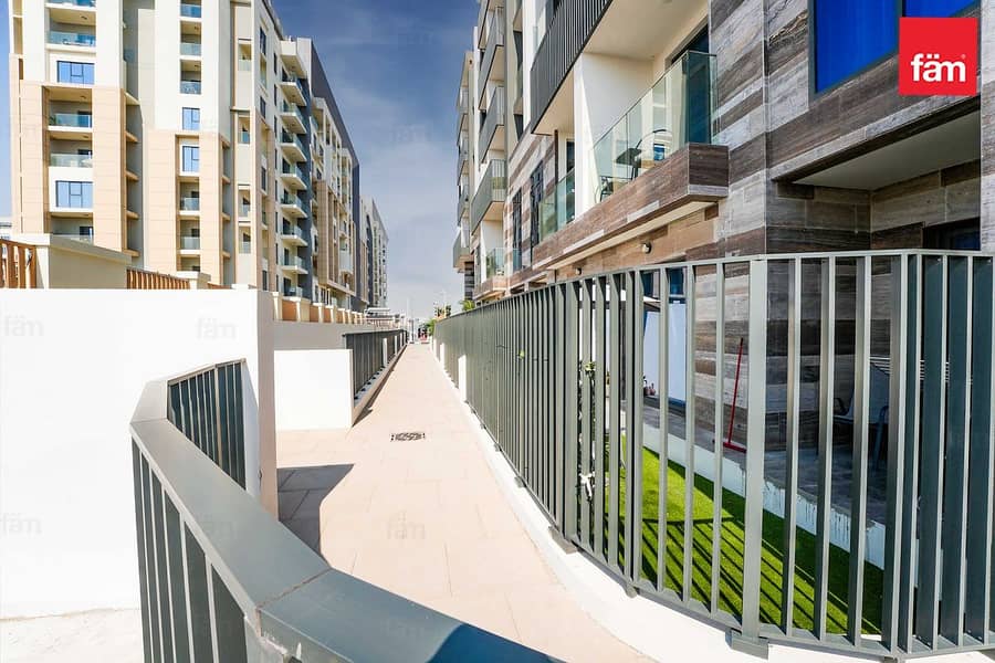 Spacious | Duplex | Vacant | Negotiable - Image 9