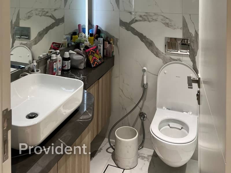 Vacant From April | Pool View | Fully Furnished - Image 10