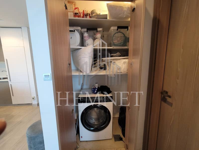 Furnished Luxury | High Floor | Vacant - Image 13