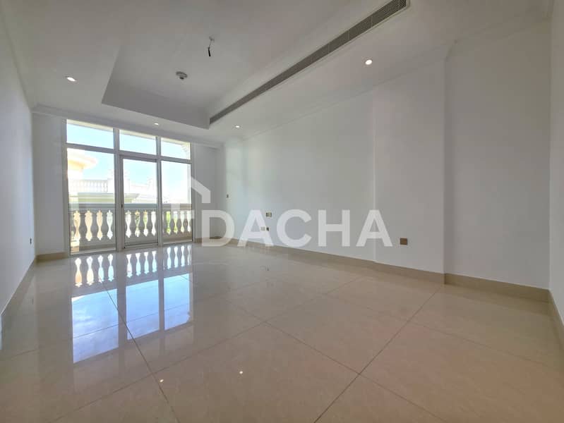 Vacant | Unfurnished | Spacious - Image 6