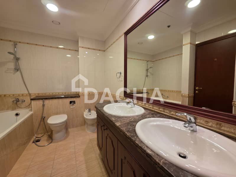 Vacant | Unfurnished | Spacious - Image 7