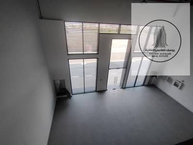 Showroom for Rent in Industrial Area, Sharjah - WhatsApp Image 2025-12-15 at 5.58. 17 PM. jpeg Showroom for Rent in Industrial Area, Sharjah - WhatsApp Image 2025-12-15 at 5.58. 17 PM. jpeg