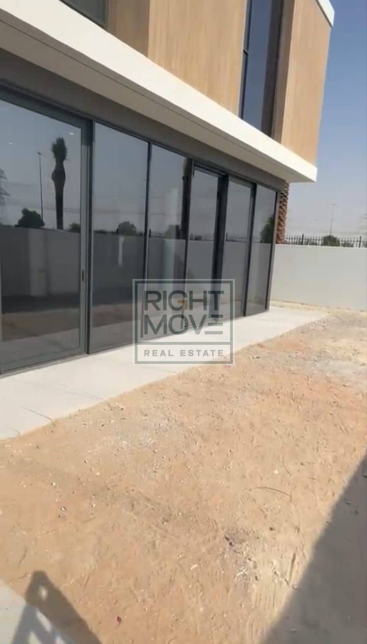 4-BEDROOM VILLA FOR RENT | SINGLE ROW |SIDE GARDEN - Image 19