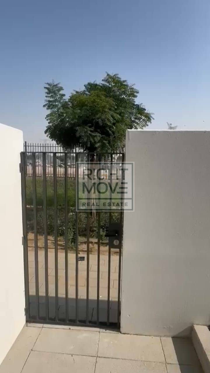 4-BEDROOM VILLA FOR RENT | SINGLE ROW |SIDE GARDEN - Image 20